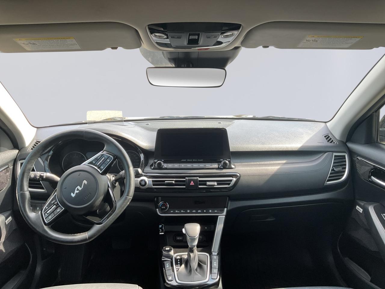 2023 Kia Seltos 1.6L SX! Clean CarFax! Photo