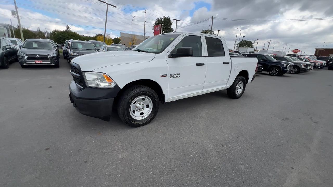 2017 RAM 1500 5.7L HEMI |LOW KMS | CREW CAB | READY TO WORK 4X4 Photo3