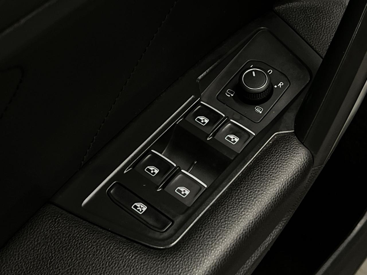 2021 Volkswagen Tiguan HIGHLINE AWD | HTD LEATHER | PANO ROOF | CARPLAY Photo