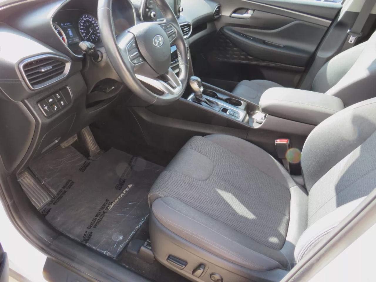 2019 Hyundai Santa Fe Preferred (**CLEAN TITLE/NO ACCIDENTS!!**SAFETY/CERTIFIED!!**AWD**ALLOY RIMS**POWER SEATS**HEATED STEERING WHEEL**LEATHER WRAPPED STEERING WHEEL**DIGITAL TOUCHSCREEN**HEATED SEATS**REVERSE CAMERA**AWD LOCK**BLIND SPOT MONITORING**LANE ASSIST**PUSH BUTTON  Photo3