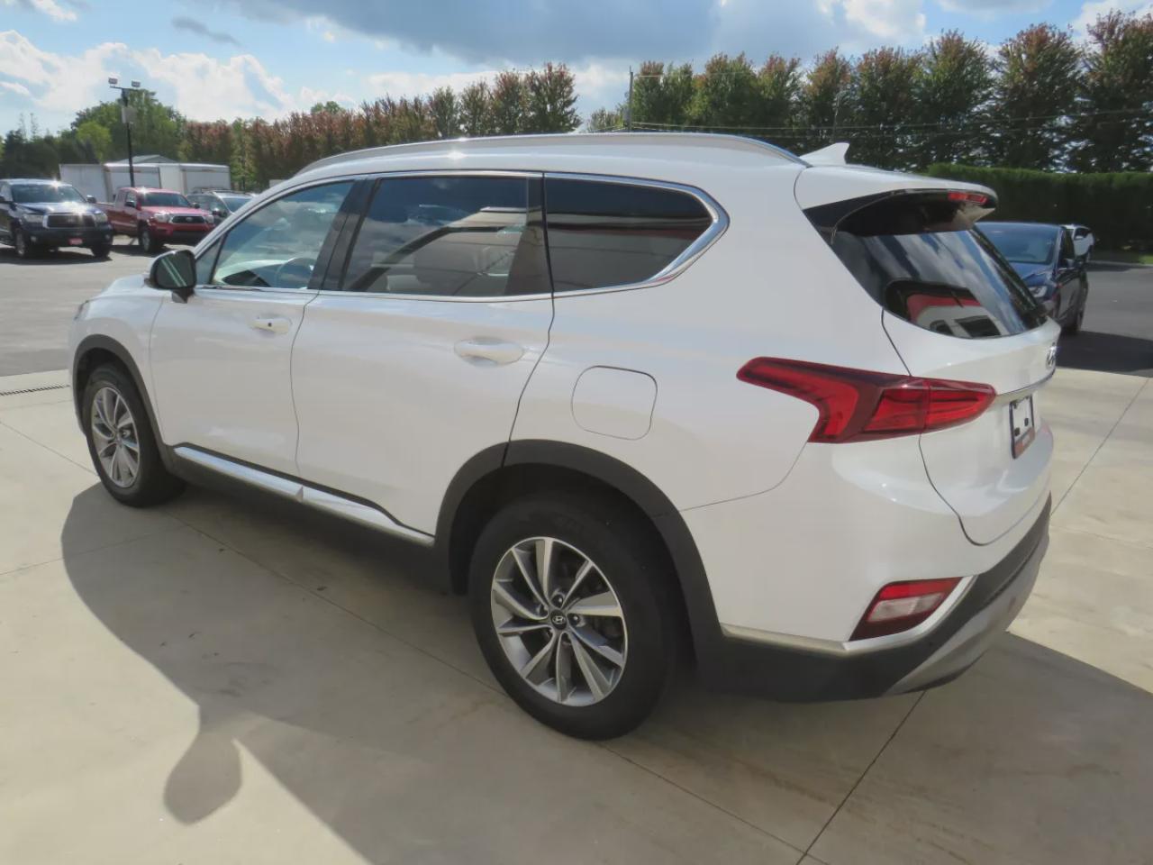 2019 Hyundai Santa Fe Preferred (**CLEAN TITLE/NO ACCIDENTS!!**SAFETY/CERTIFIED!!**AWD**ALLOY RIMS**POWER SEATS**HEATED STEERING WHEEL**LEATHER WRAPPED STEERING WHEEL**DIGITAL TOUCHSCREEN**HEATED SEATS**REVERSE CAMERA**AWD LOCK**BLIND SPOT MONITORING**LANE ASSIST**PUSH BUTTON  Photo2