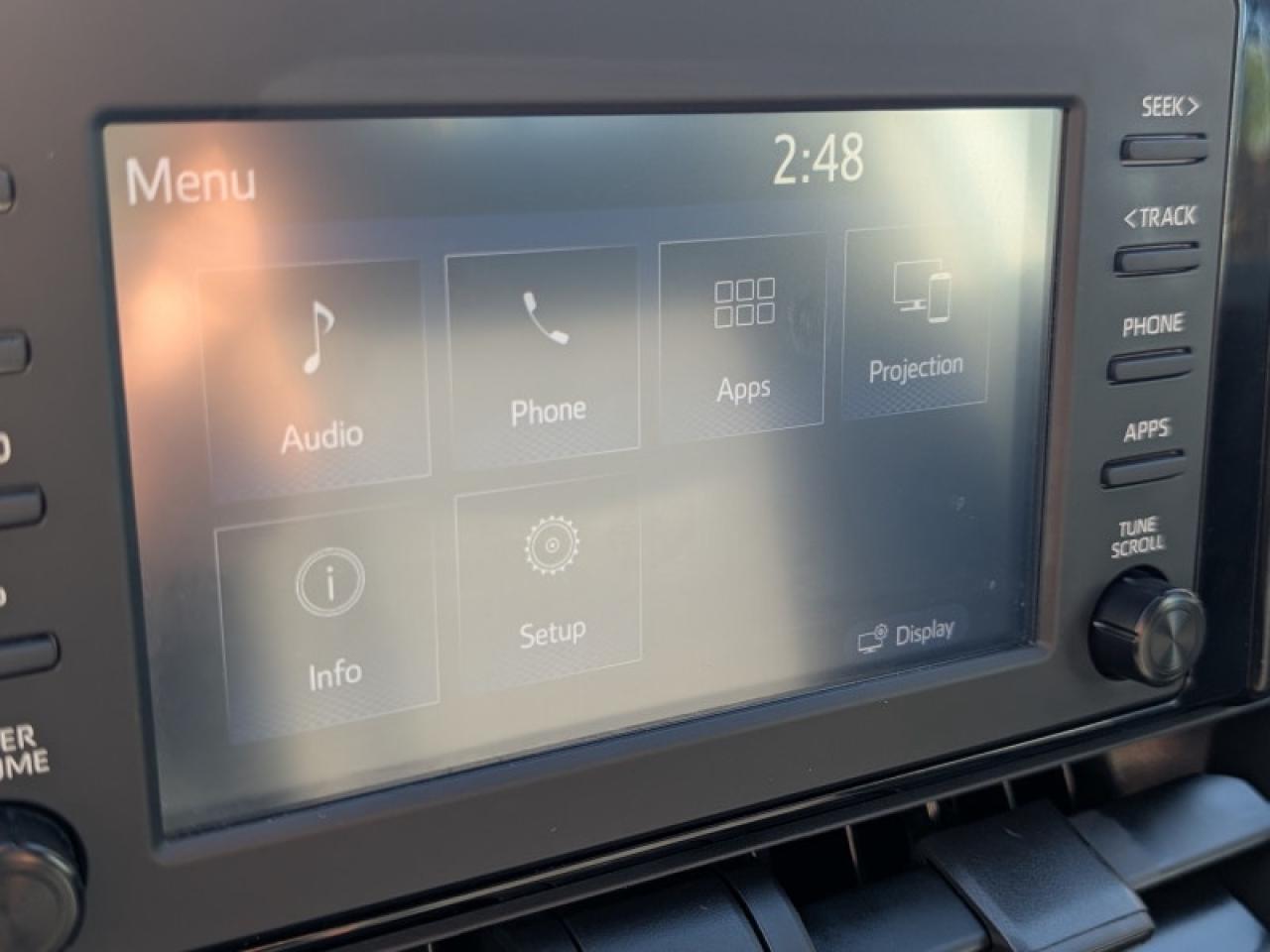 2021 Toyota RAV4 XLE  **LOW KMS - 1 OWNER** Photo