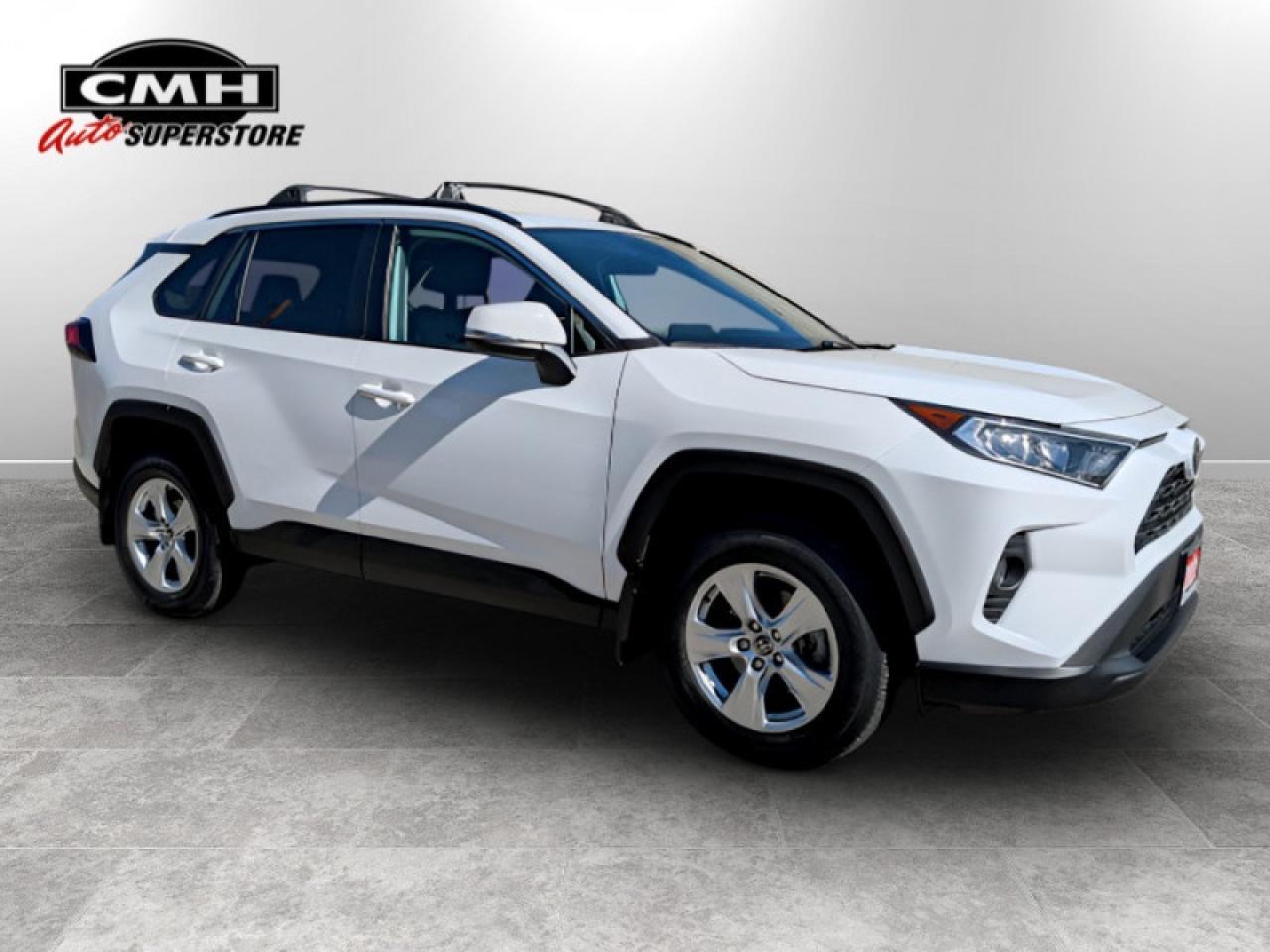 2021 Toyota RAV4 XLE  **LOW KMS - 1 OWNER** Photo