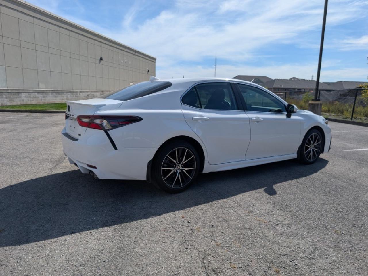 2024 Toyota Camry SE Upgrade  **SE UPGRADE - VERY CLEAN** Photo4