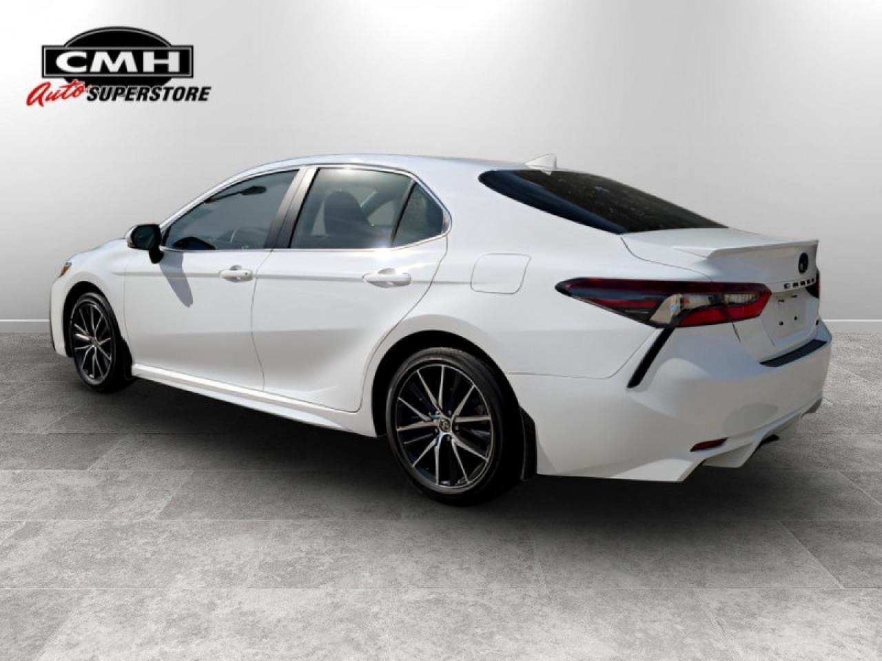 2024 Toyota Camry SE Upgrade  **SE UPGRADE - VERY CLEAN** Photo2