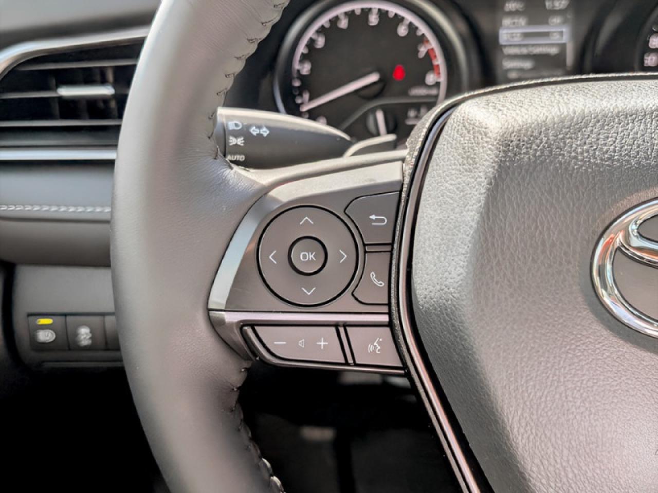 2024 Toyota Camry SE Upgrade  **SE UPGRADE - VERY CLEAN** Photo