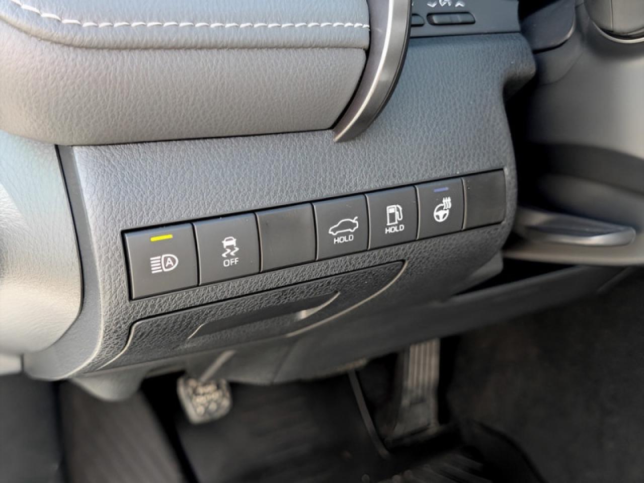 2024 Toyota Camry SE Upgrade  **SE UPGRADE - VERY CLEAN** Photo