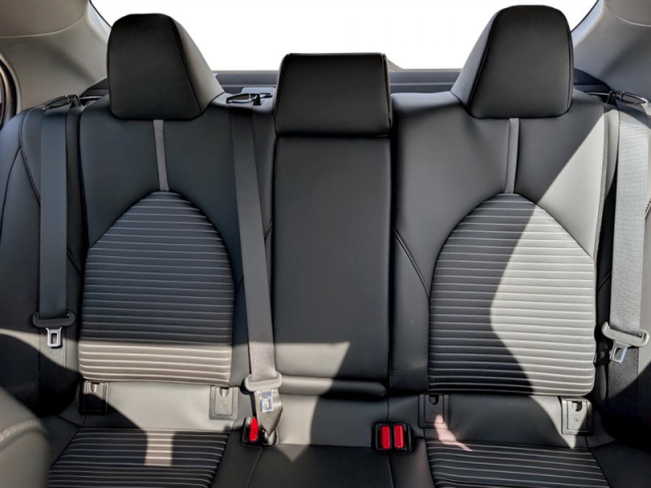 2024 Toyota Camry SE Upgrade  **SE UPGRADE - VERY CLEAN** Photo