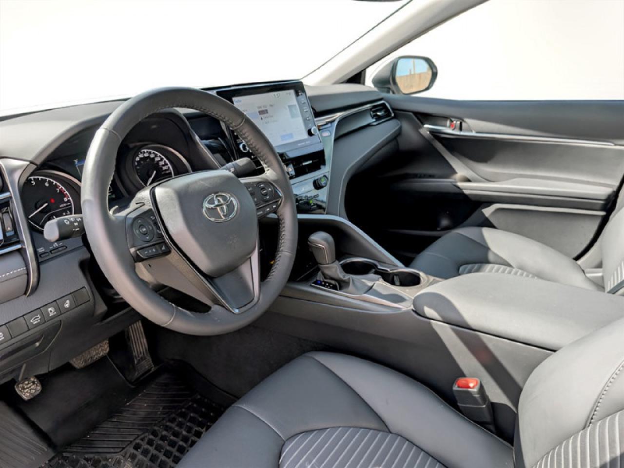 2024 Toyota Camry SE Upgrade  **SE UPGRADE - VERY CLEAN** Photo