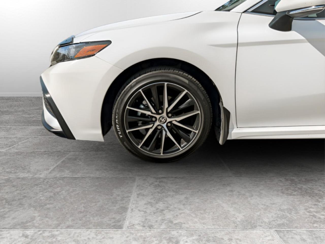 2024 Toyota Camry SE Upgrade  **SE UPGRADE - VERY CLEAN** Photo