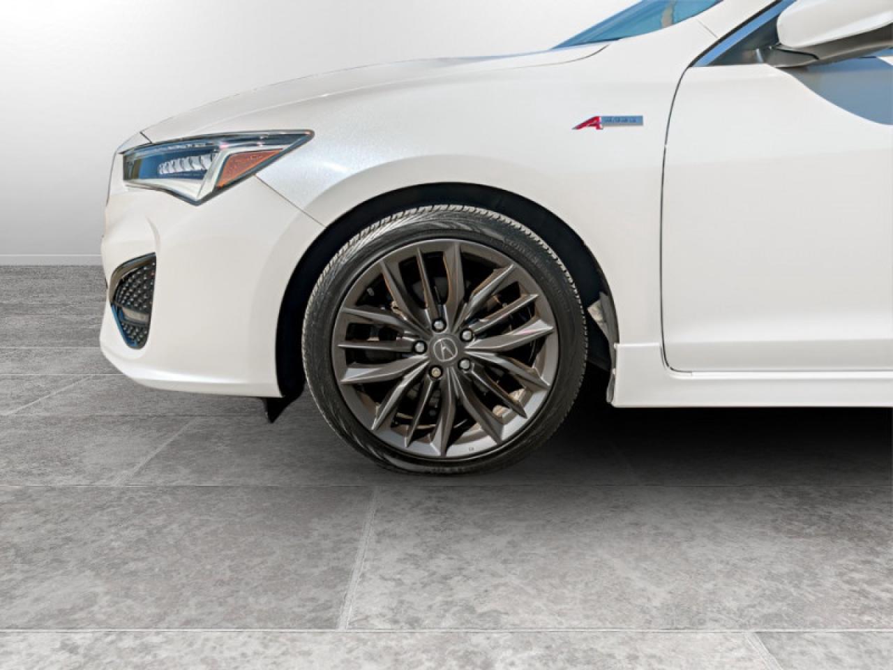 2019 Acura ILX Premium A-Spec Sedan  **VERY LOW KMS** Photo