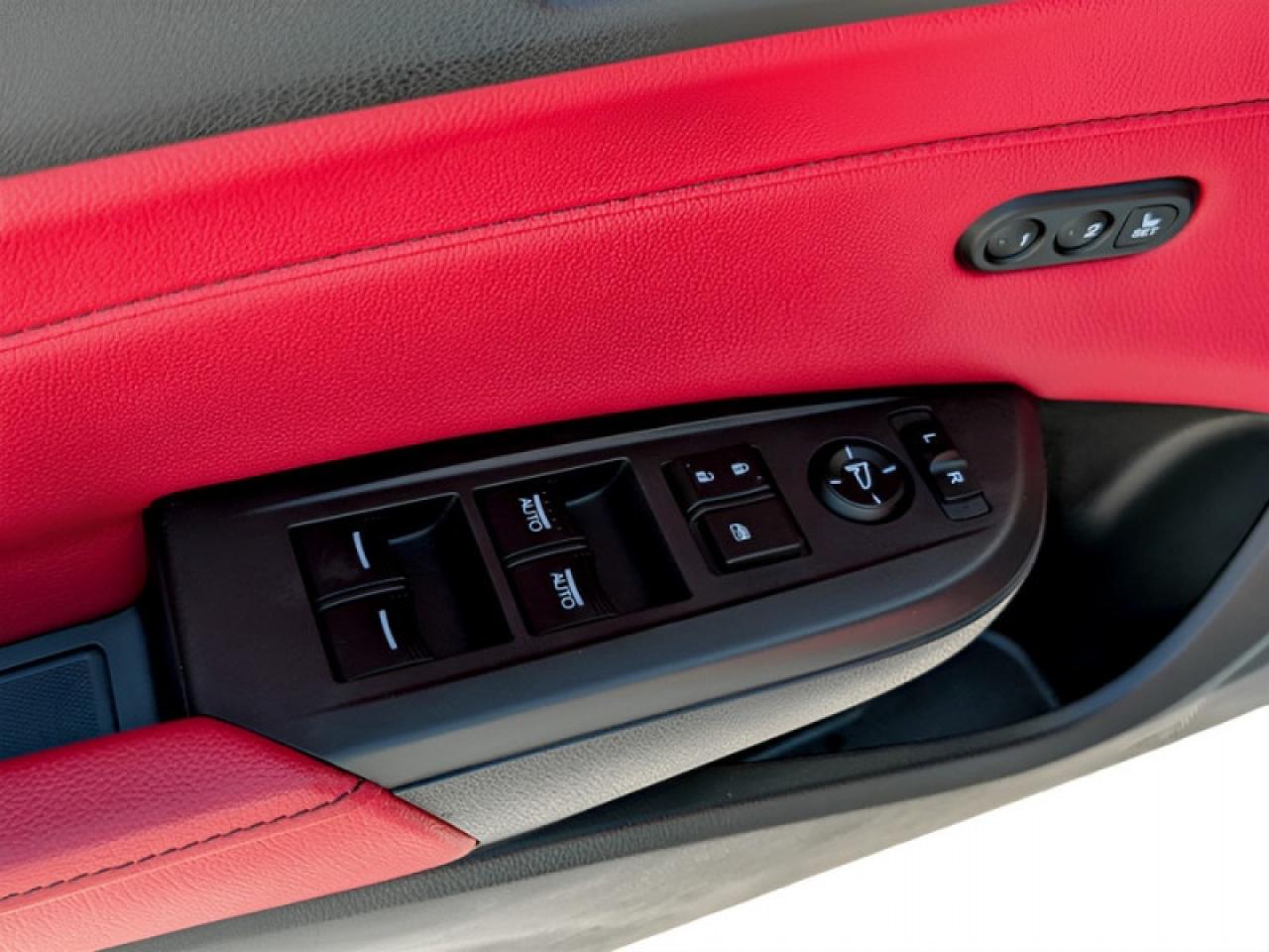 2019 Acura ILX Premium A-Spec Sedan  **VERY LOW KMS** Photo