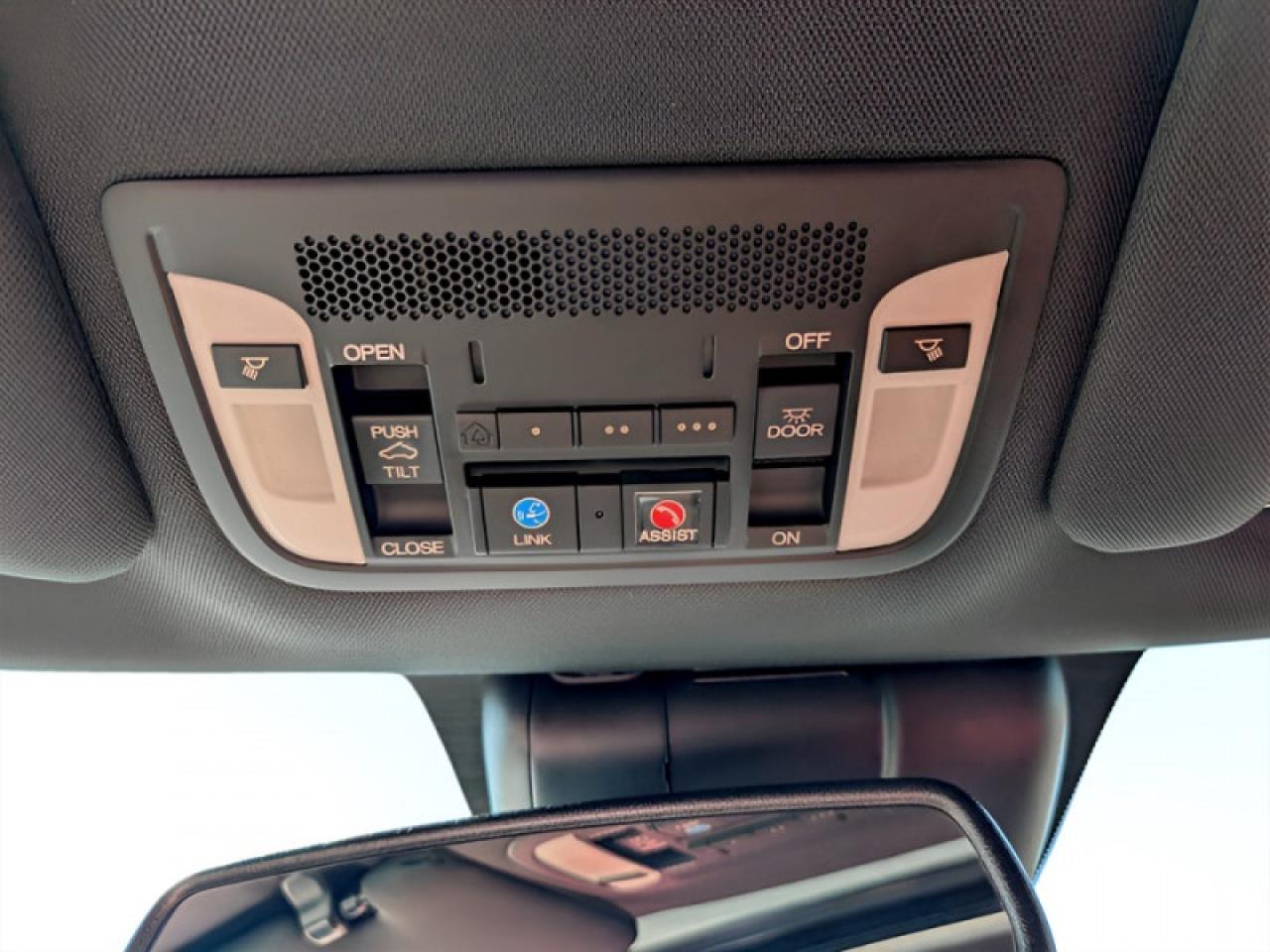 2019 Acura ILX Premium A-Spec Sedan  **VERY LOW KMS** Photo