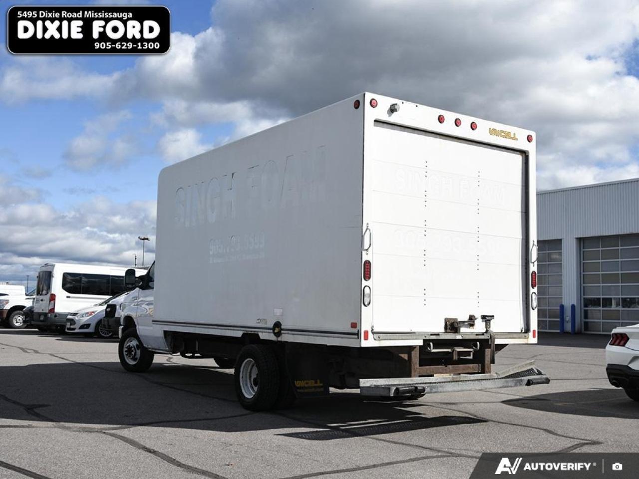 2016 Ford Econoline Commercial Cutaway Photo