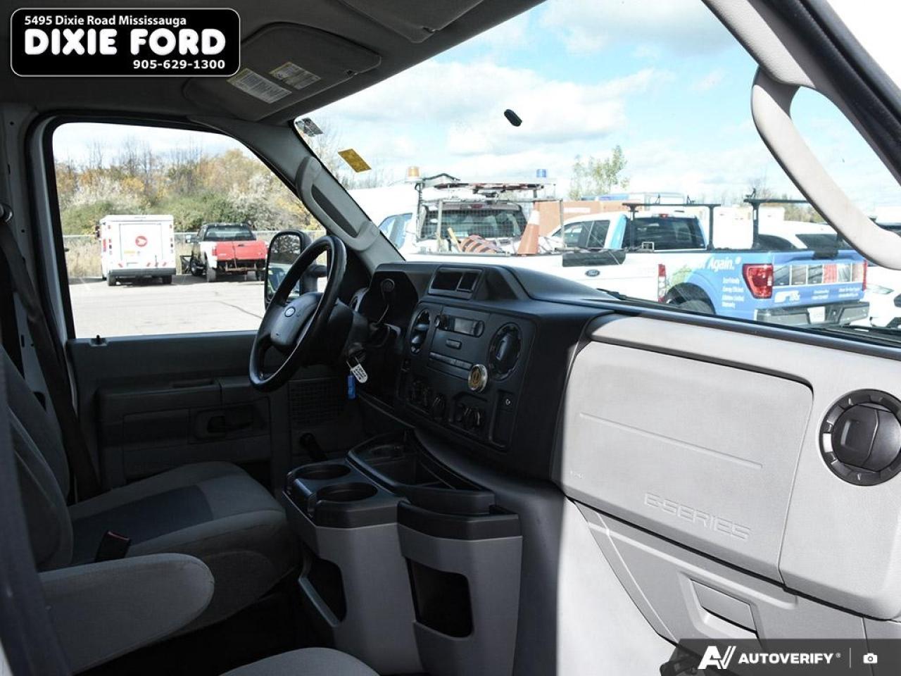 2016 Ford Econoline Commercial Cutaway Photo