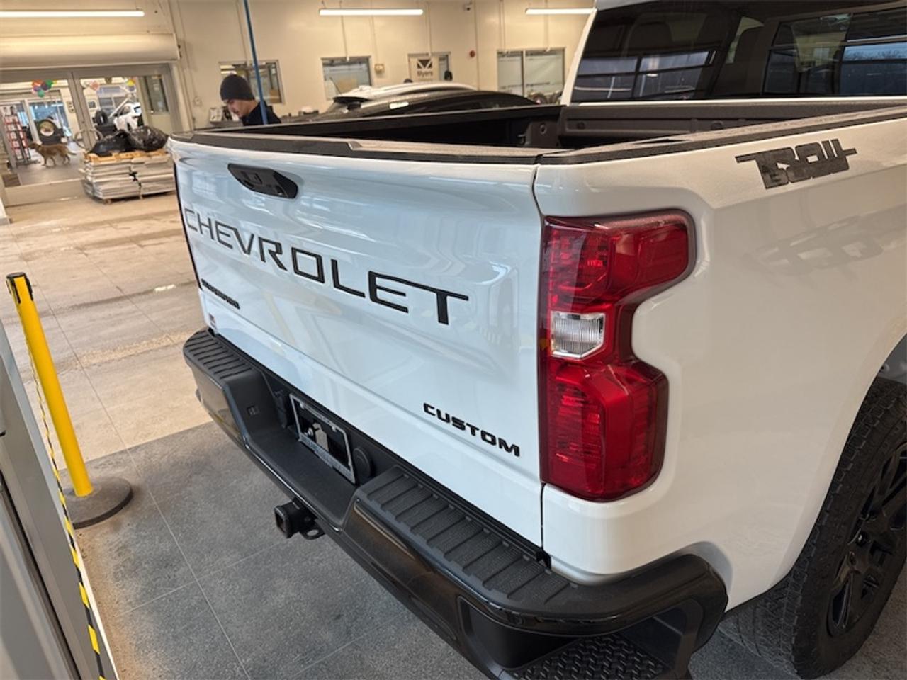 2025 Chevrolet Silverado 1500 Custom Trail Photo