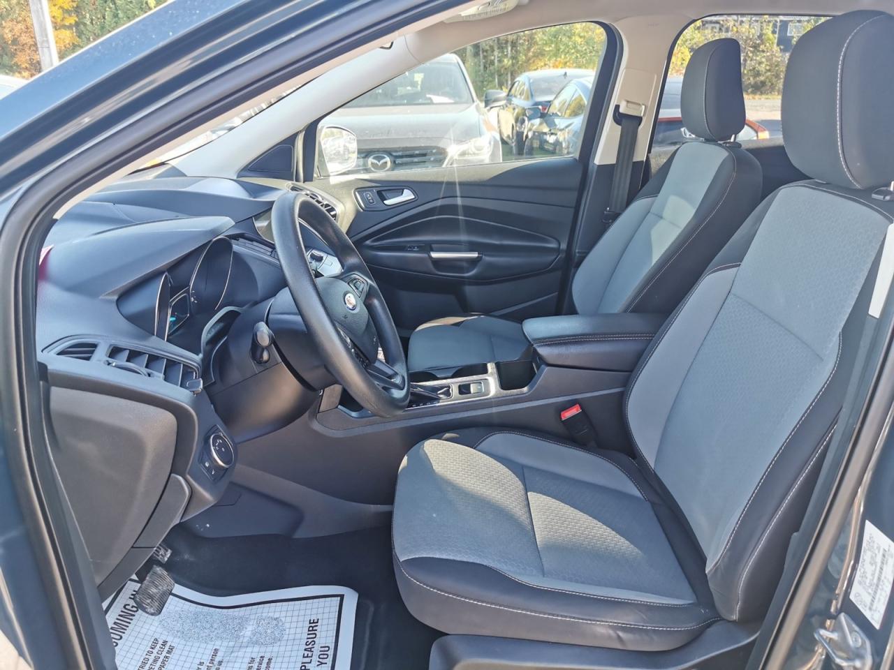 2019 Ford Escape SE 4WD - Photo #11