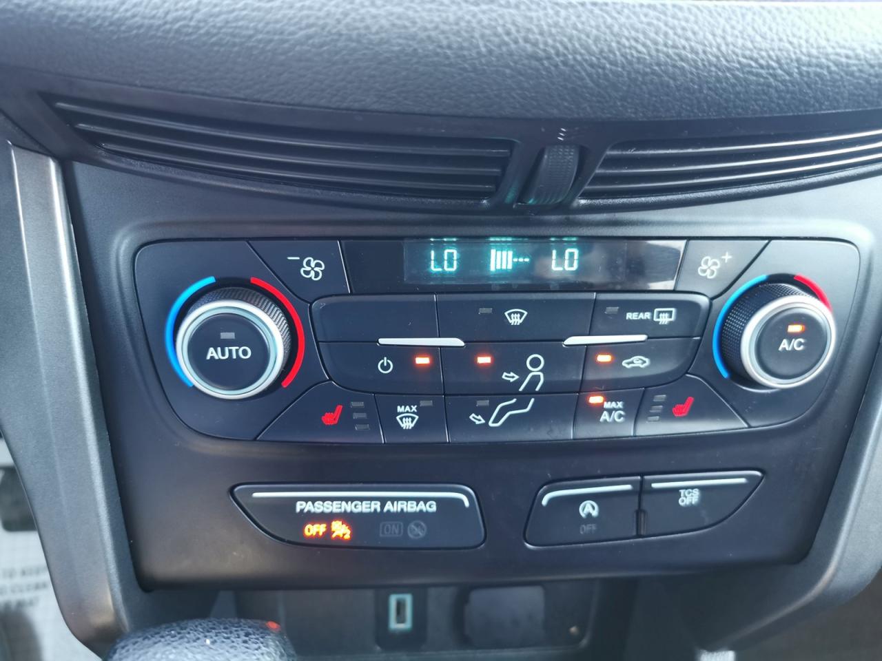 2019 Ford Escape SE 4WD - Photo #24