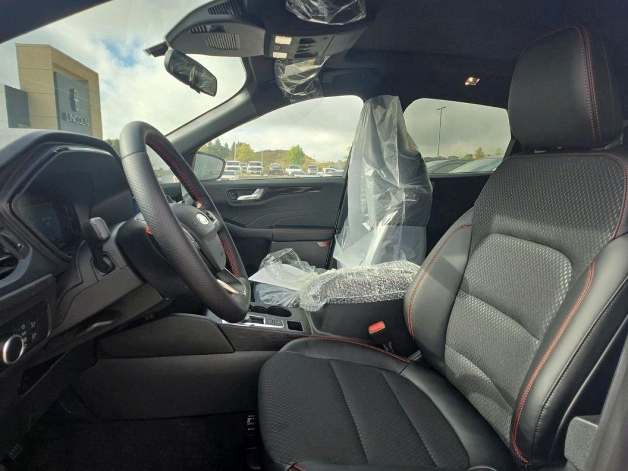 2025 Ford Escape ST-LINE, PANORAMIC ROOF, ADAPTIVE CRUISE, Photo