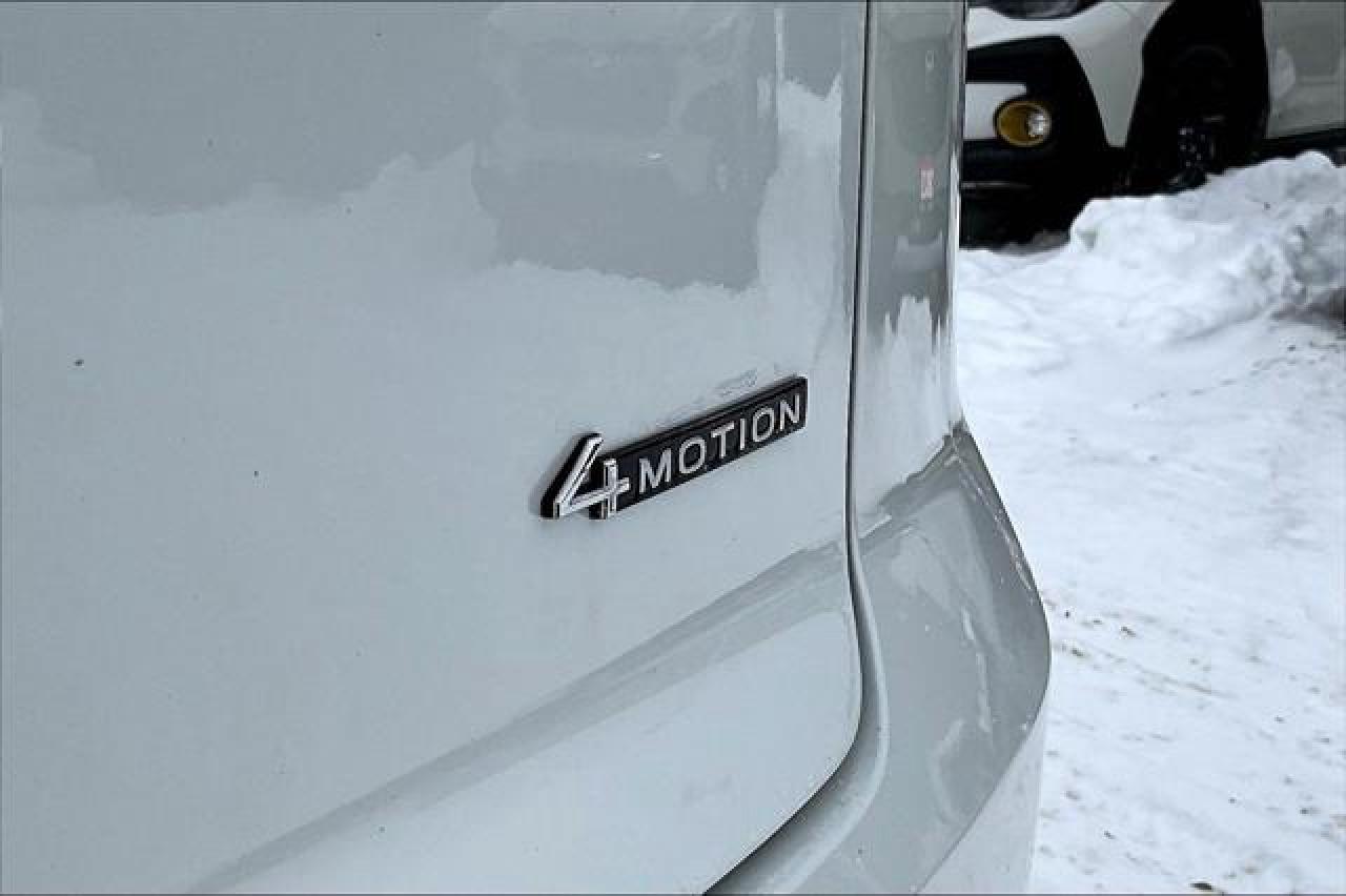 2023 Volkswagen Atlas Cross Sport Photo