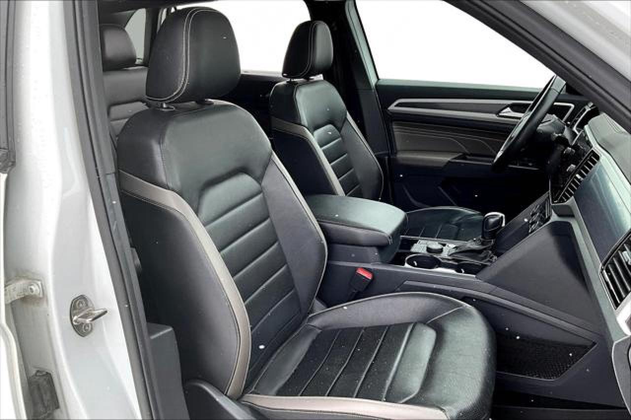 2023 Volkswagen Atlas Cross Sport Photo