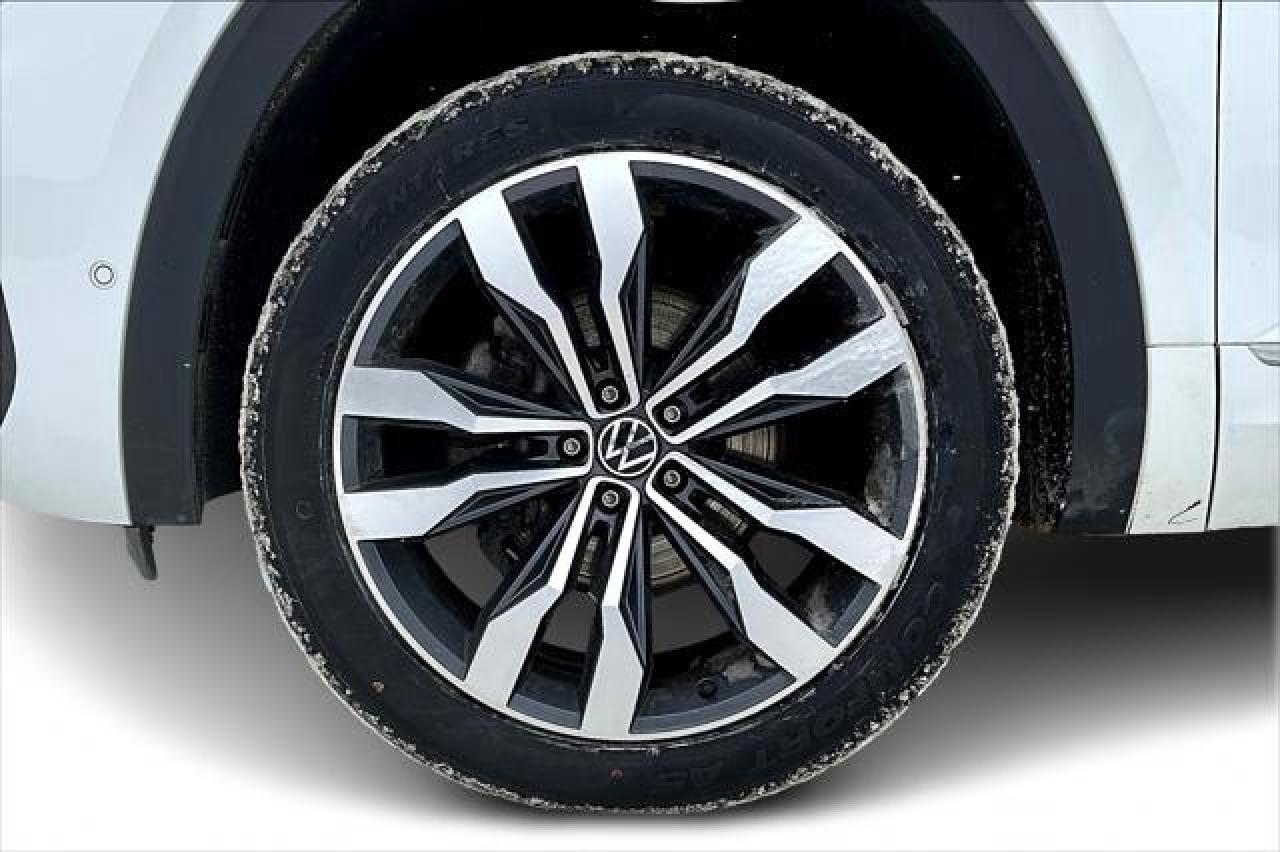 2023 Volkswagen Atlas Cross Sport Photo