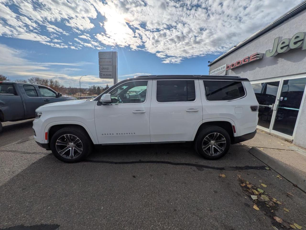 2022 Jeep Grand Wagoneer Series I 4x4 Photo3