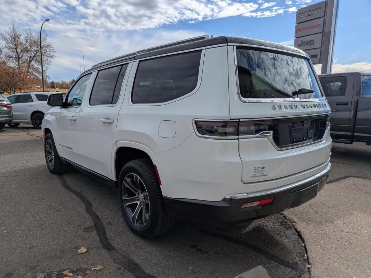 2022 Jeep Grand Wagoneer Series I 4x4 Photo4