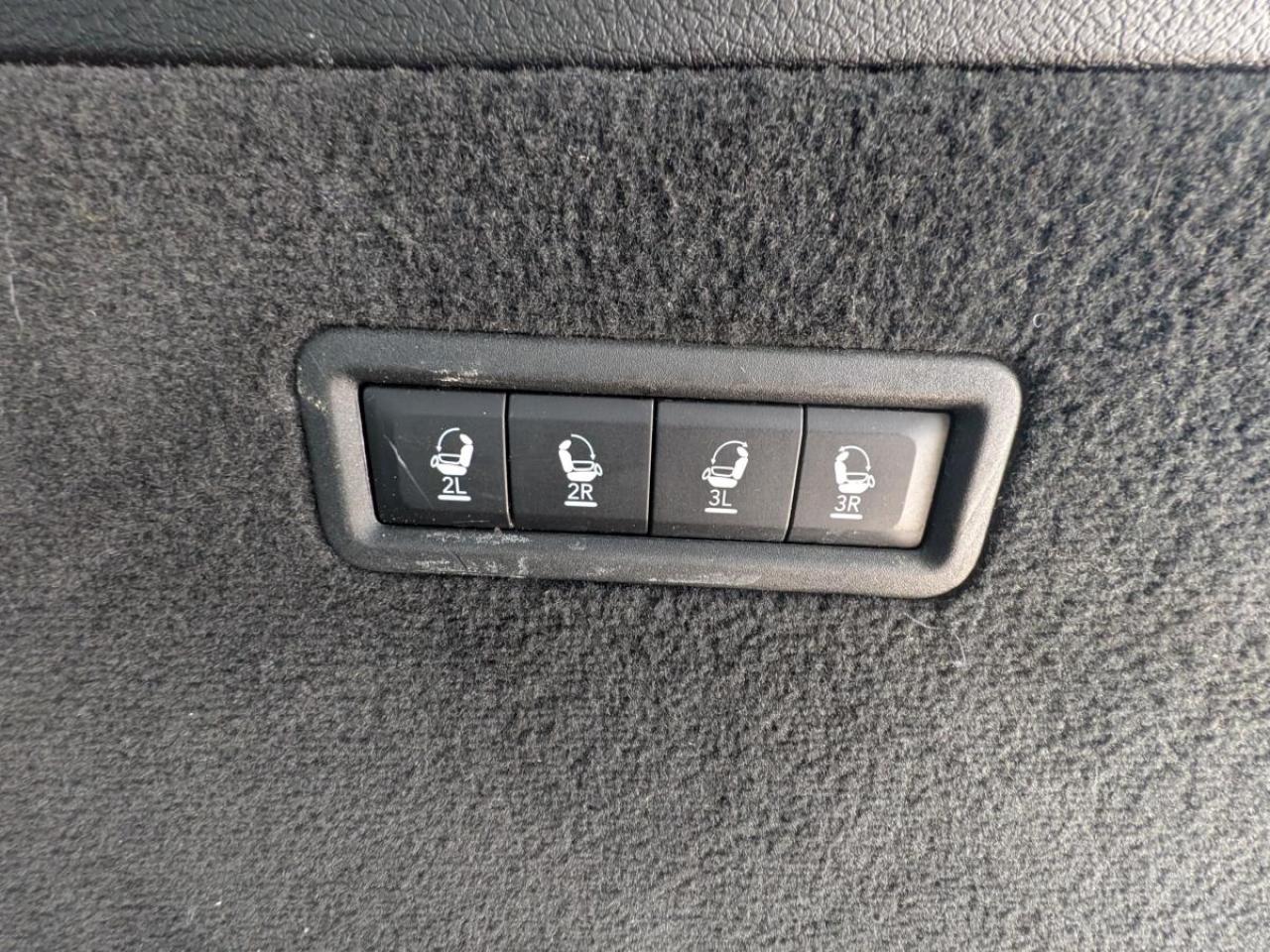 2022 Jeep Grand Wagoneer Series I 4x4 Photo