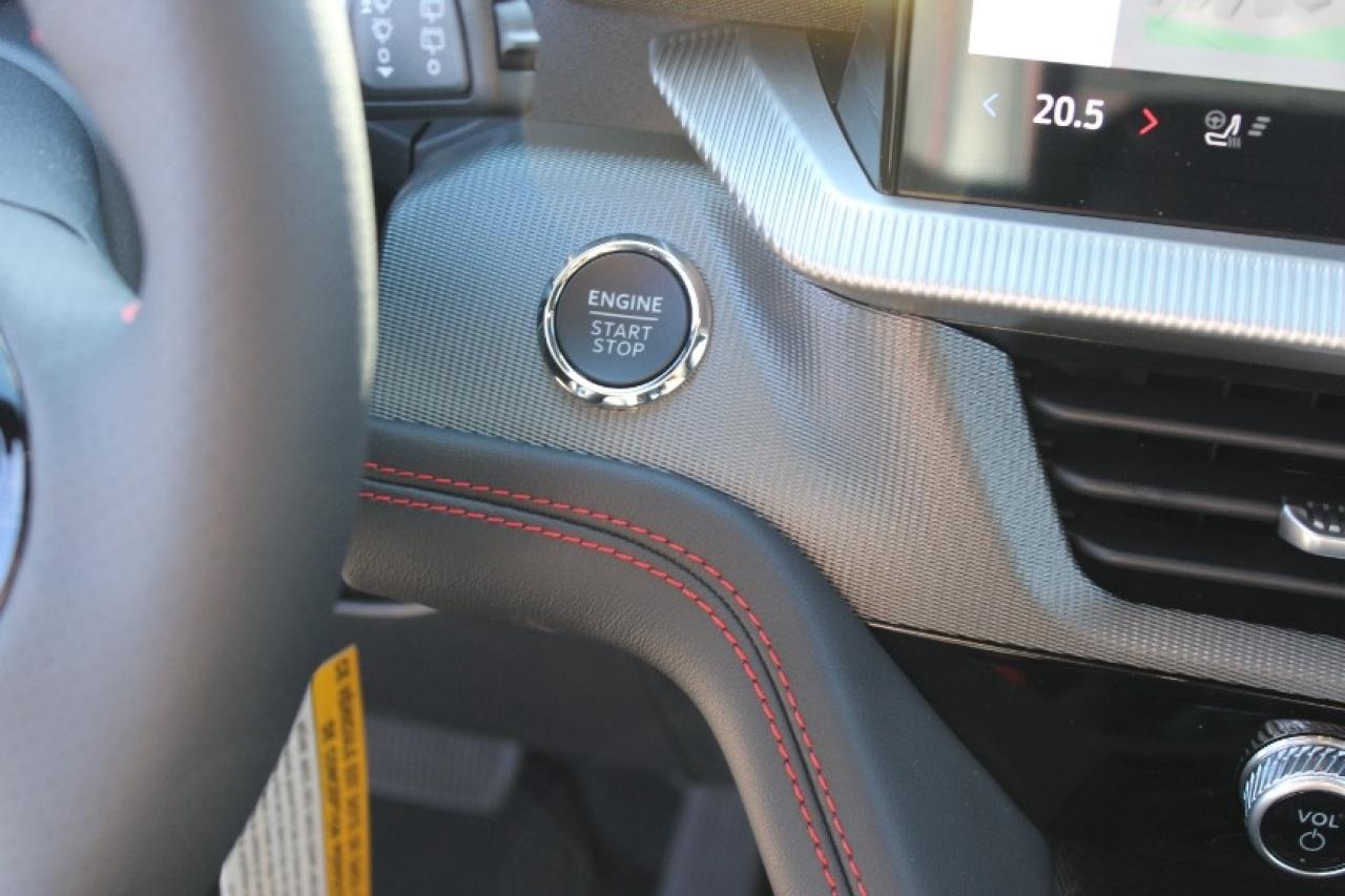 2025 Ford Explorer ST-Line Photo