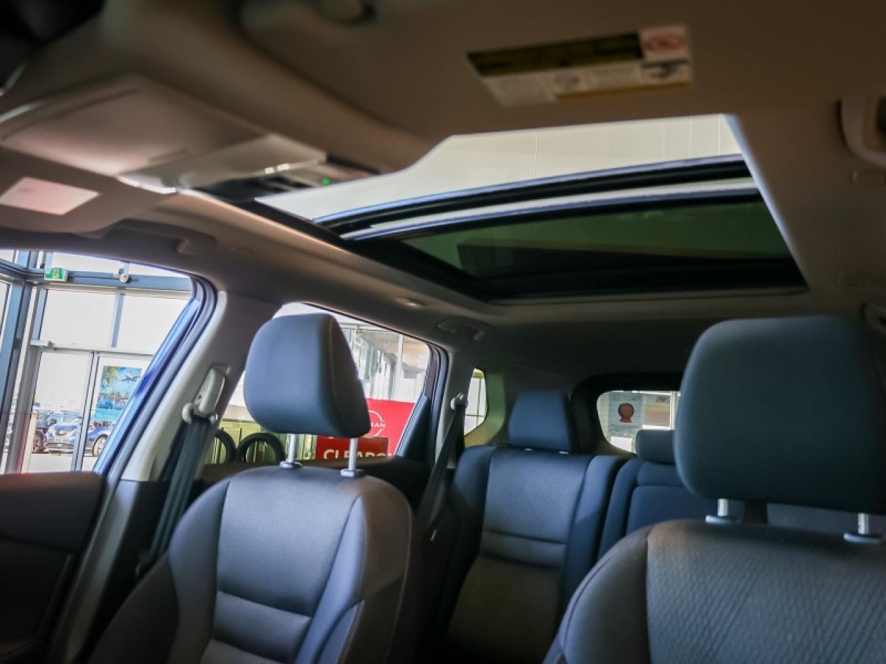 2024 Nissan Rogue SV Moonroof  - Moonroof -  Power Liftgate Photo