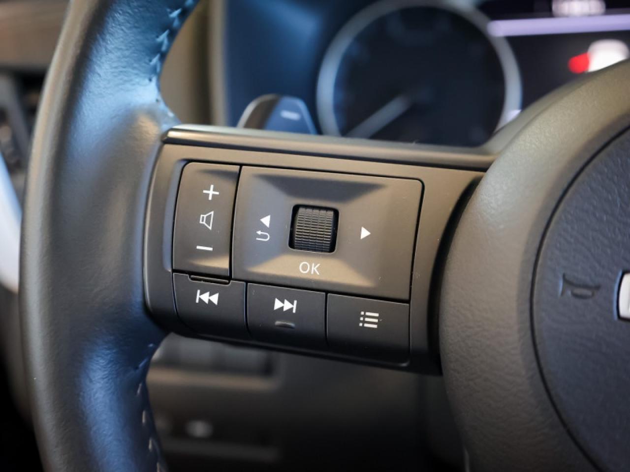 2024 Nissan Rogue SV Moonroof  - Moonroof -  Power Liftgate Photo