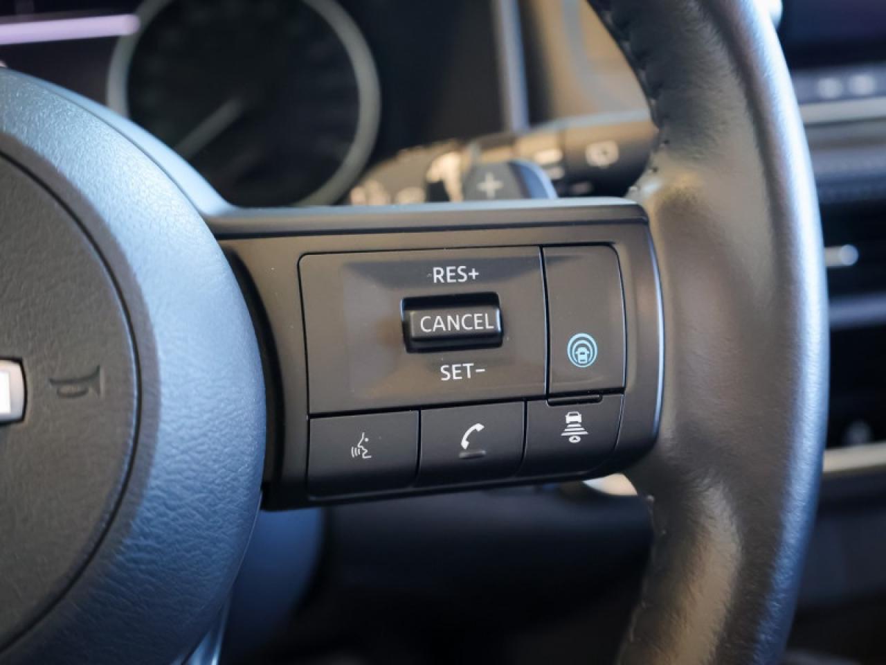 2024 Nissan Rogue SV Moonroof  - Moonroof -  Power Liftgate Photo