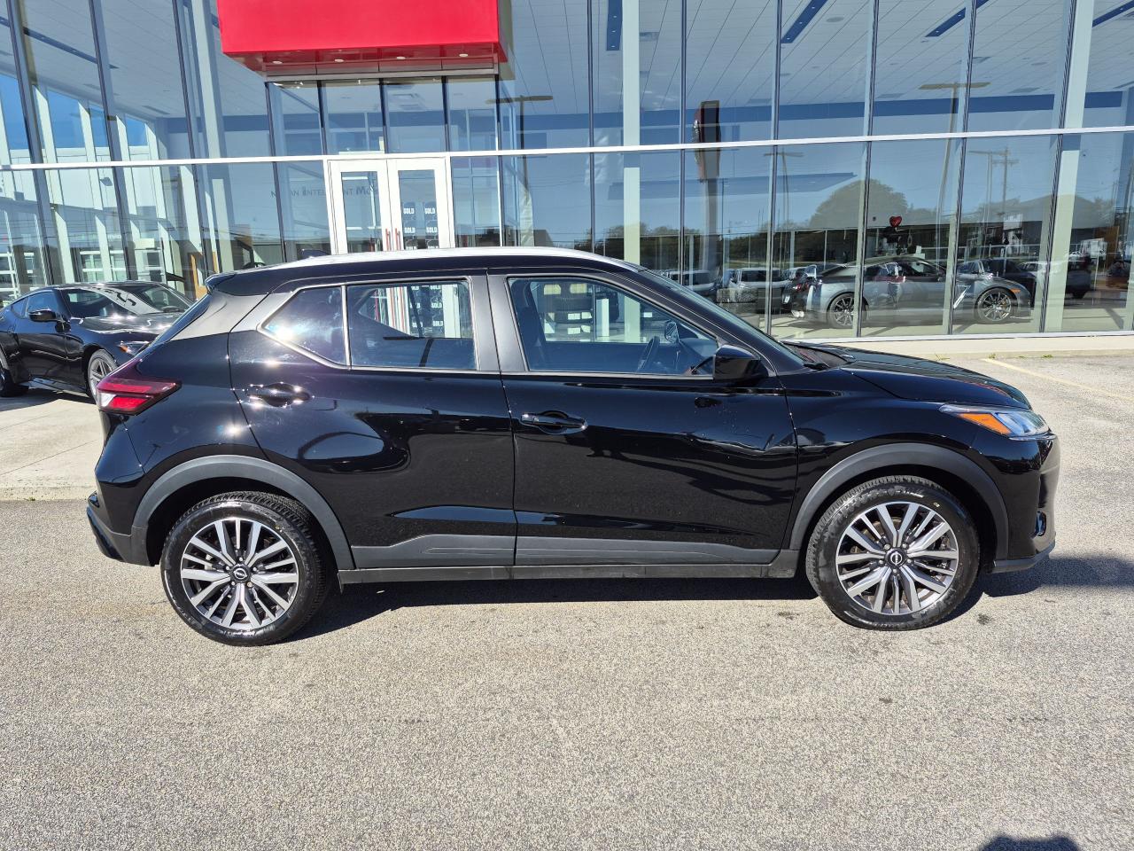 2024 Nissan Kicks SV Photo20