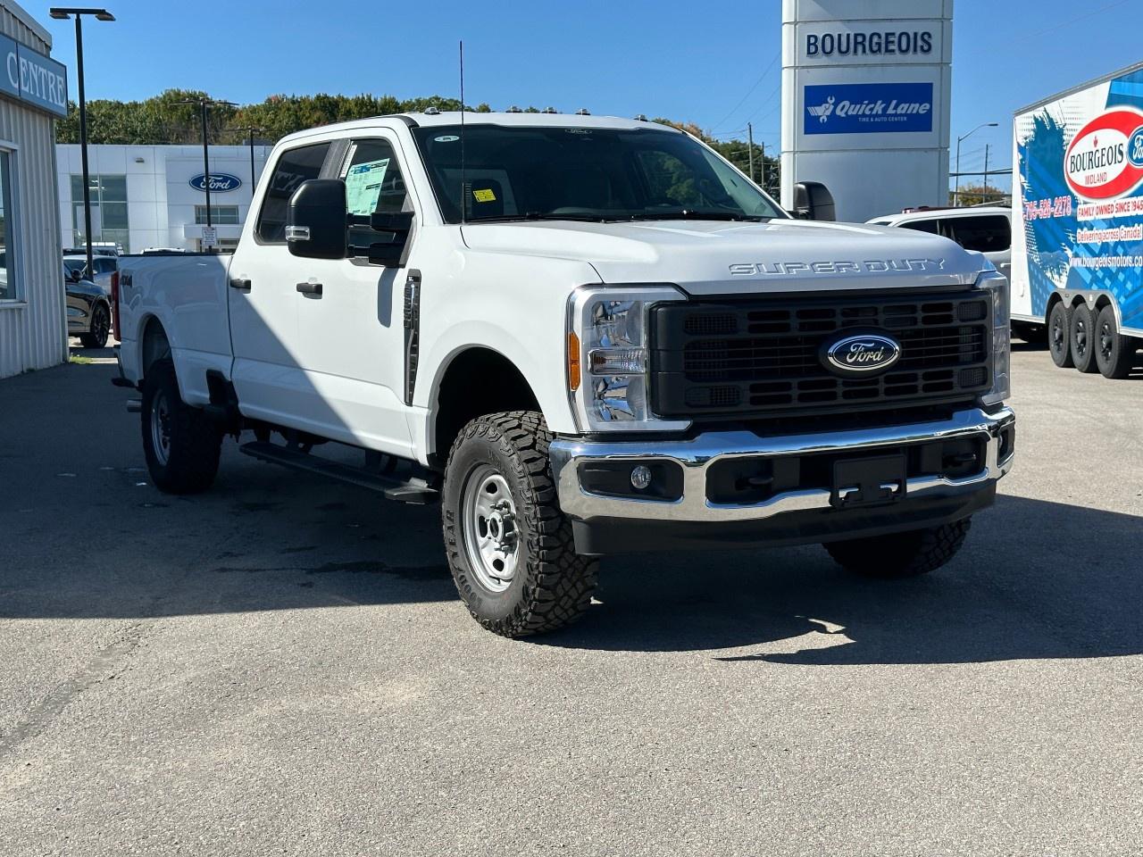 2026 Ford F-350 Super Duty SRW XL 4WD CREW CAB 8' BOX Photo3