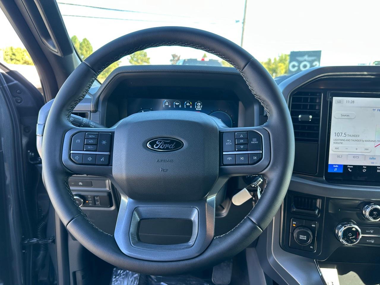 2025 Ford F-150 XLT 4WD SuperCrew 5.5' Box Photo