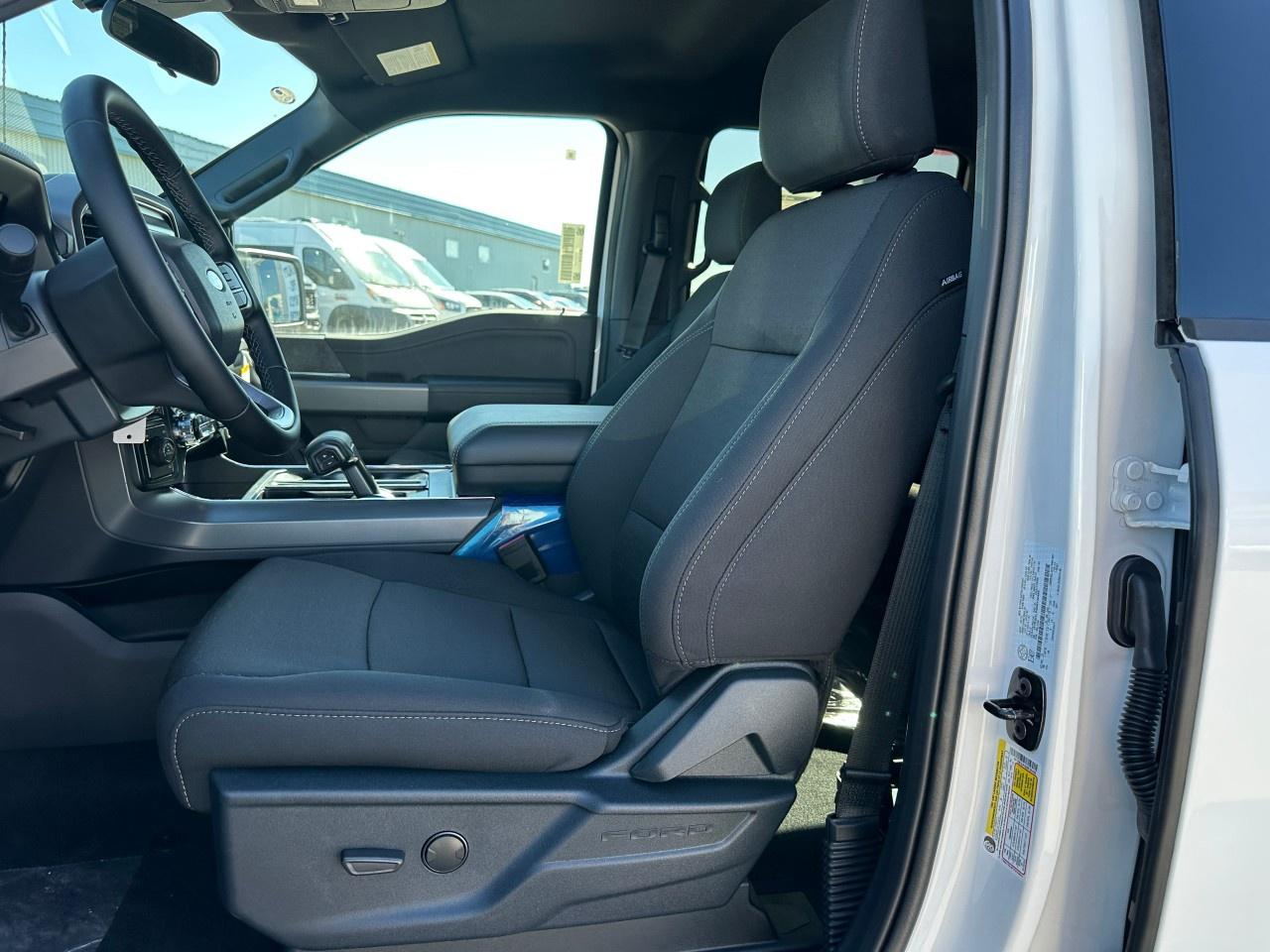 2025 Ford F-150 XLT 4WD SuperCrew 5.5' Box Photo