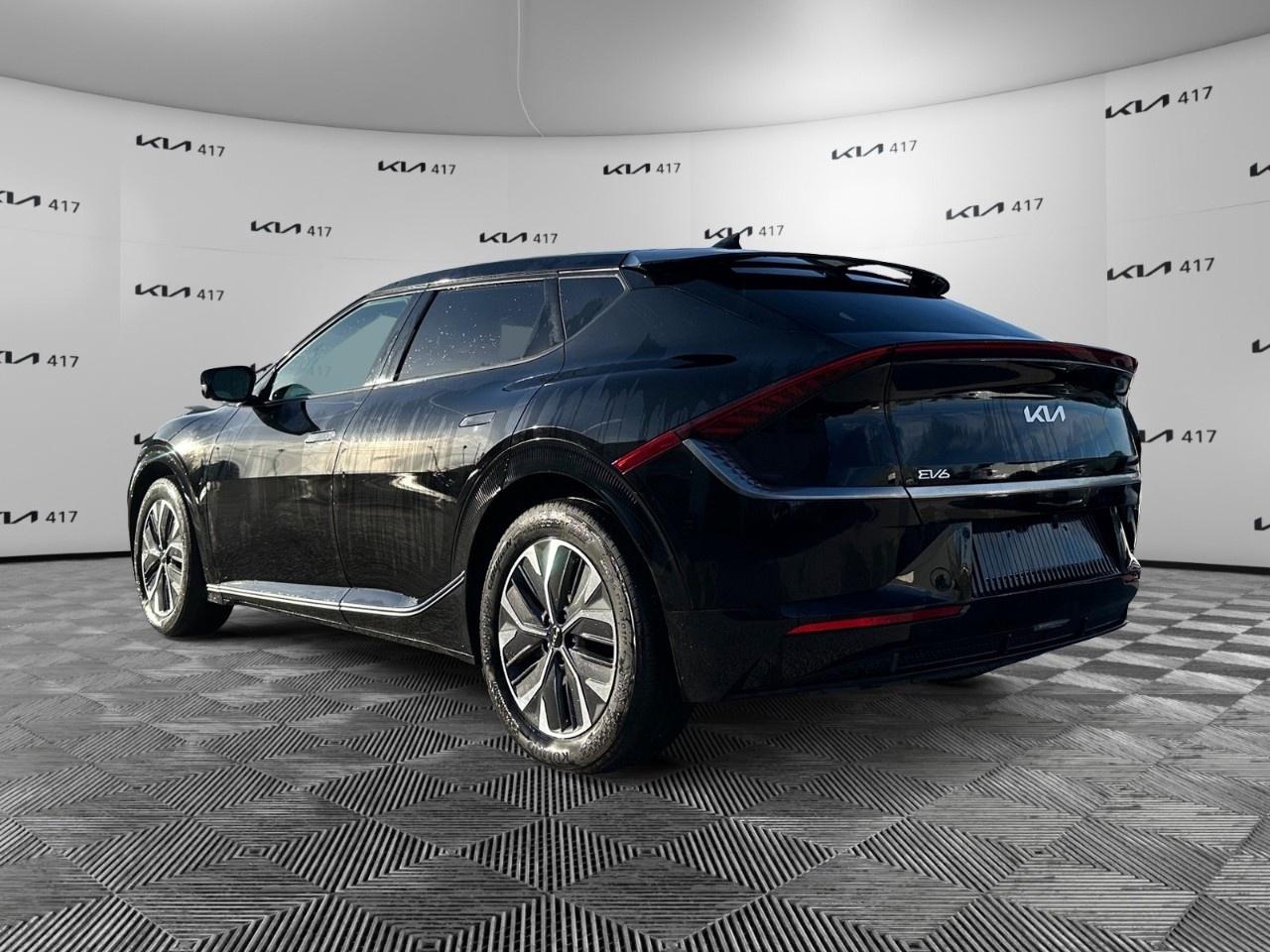 2022 Kia EV6  Photo2