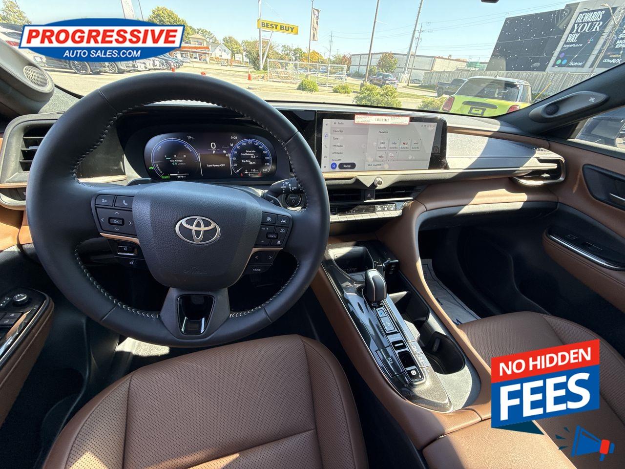 2025 Toyota Crown Signia Limited - Hybrid -  Sunroof Photo