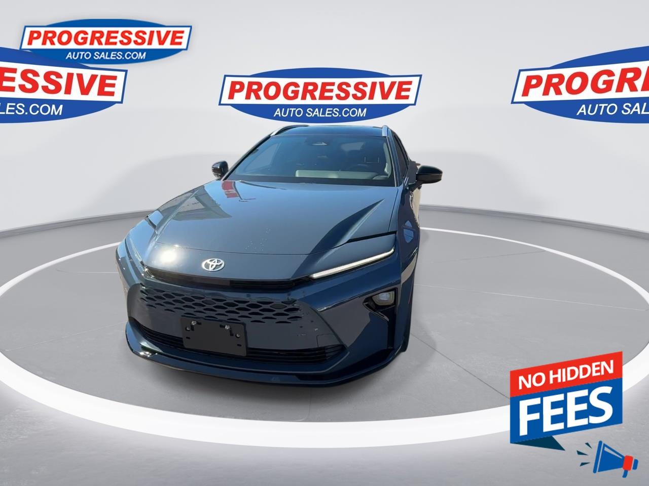 2025 Toyota Crown Signia Limited - Hybrid -  Sunroof Photo