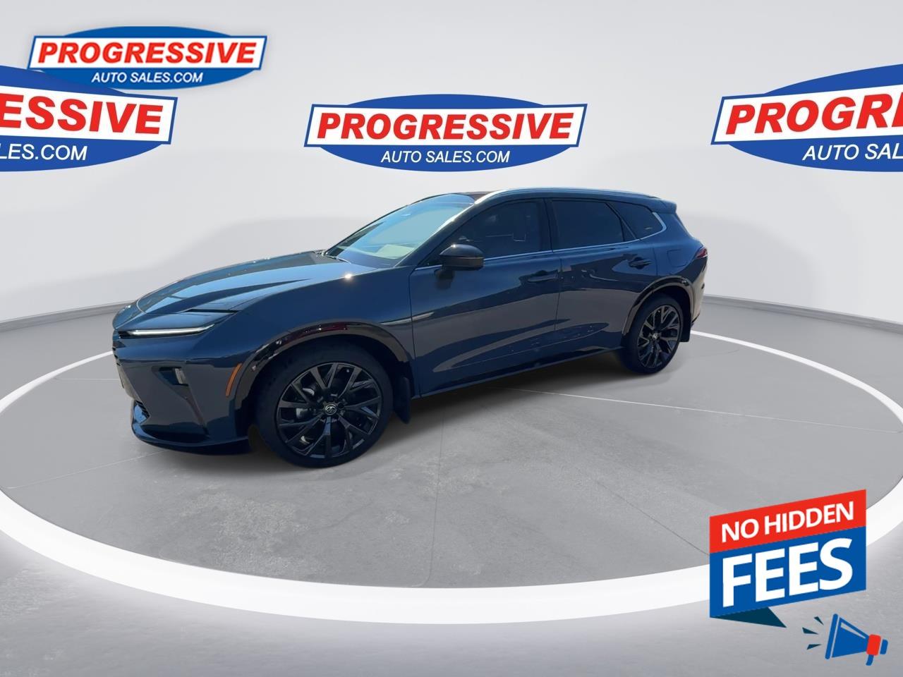 2025 Toyota Crown Signia Limited - Hybrid -  Sunroof Photo4