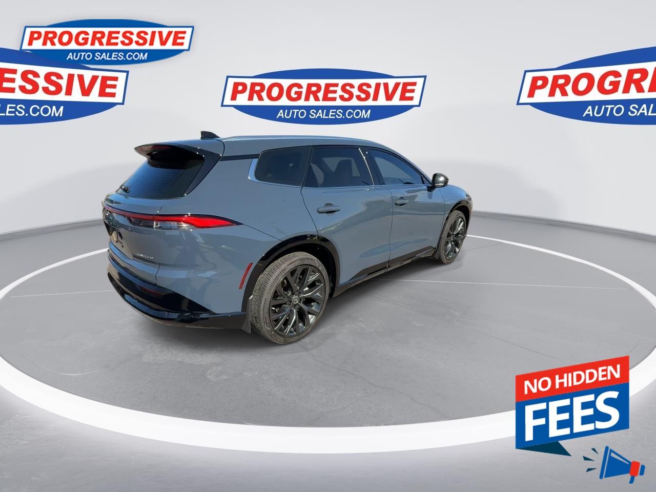 2025 Toyota Crown Signia Limited - Hybrid -  Sunroof Photo