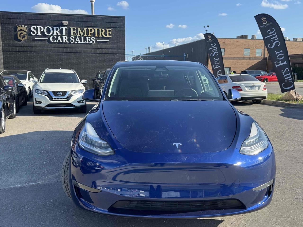 2022 Tesla Model Y LONG RANGE - Photo #2