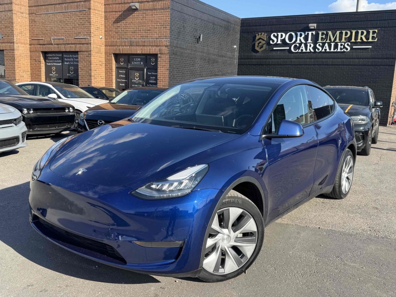 2022 Tesla Model Y LONG RANGE - Photo #9