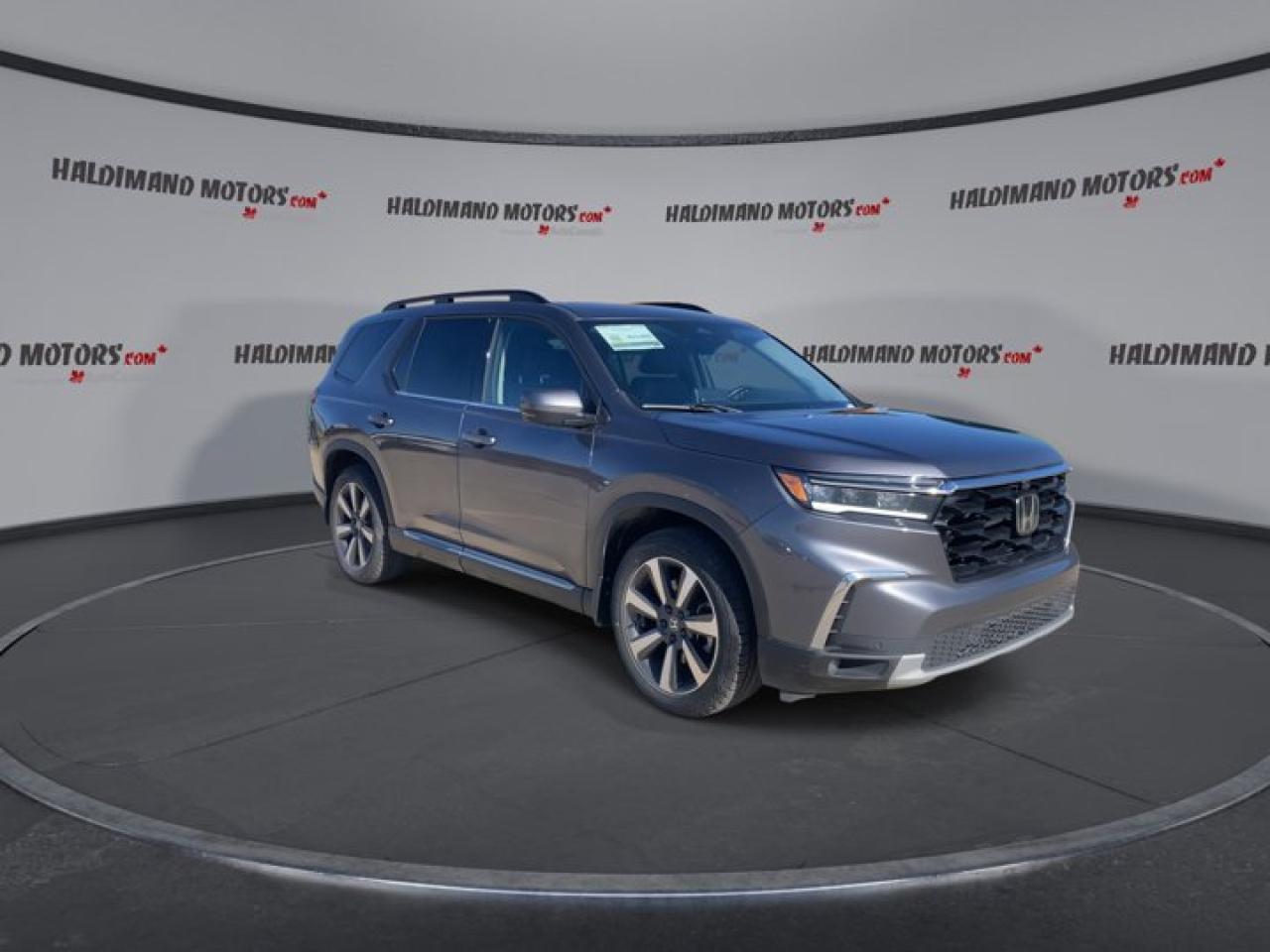 2023 Honda Pilot Touring AWD | No accidents Photo