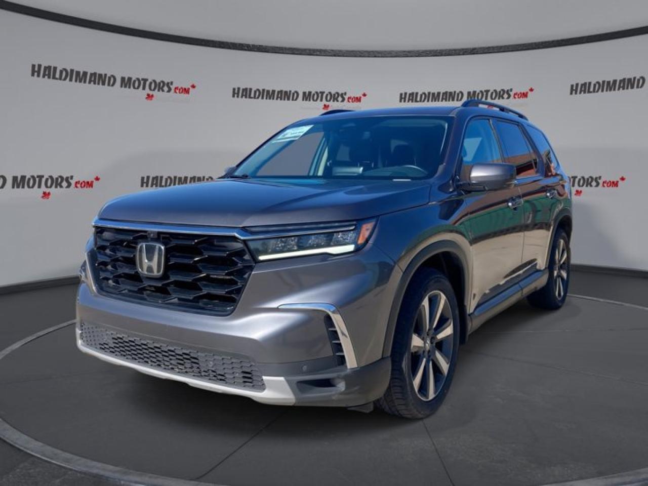 Used 2023 Honda Pilot Touring AWD for sale in Cayuga, ON