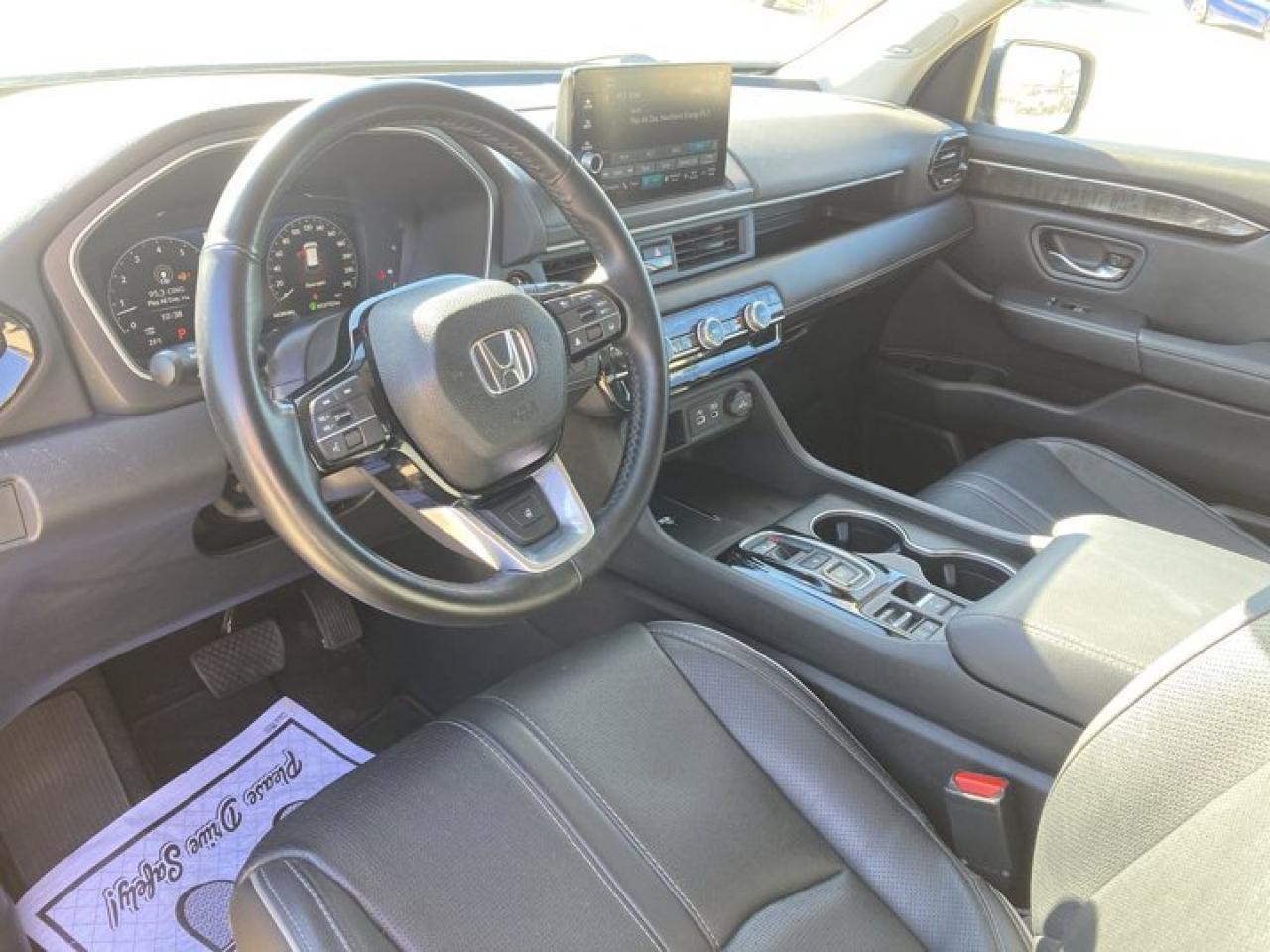 2023 Honda Pilot Touring AWD | No accidents Photo