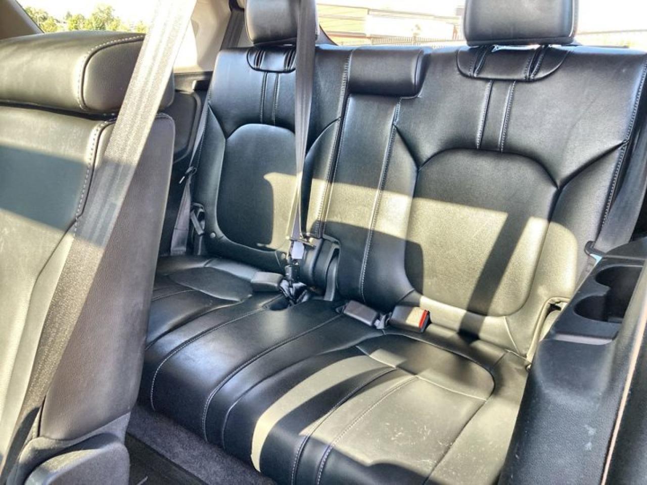 2023 Honda Pilot Touring AWD | No accidents Photo