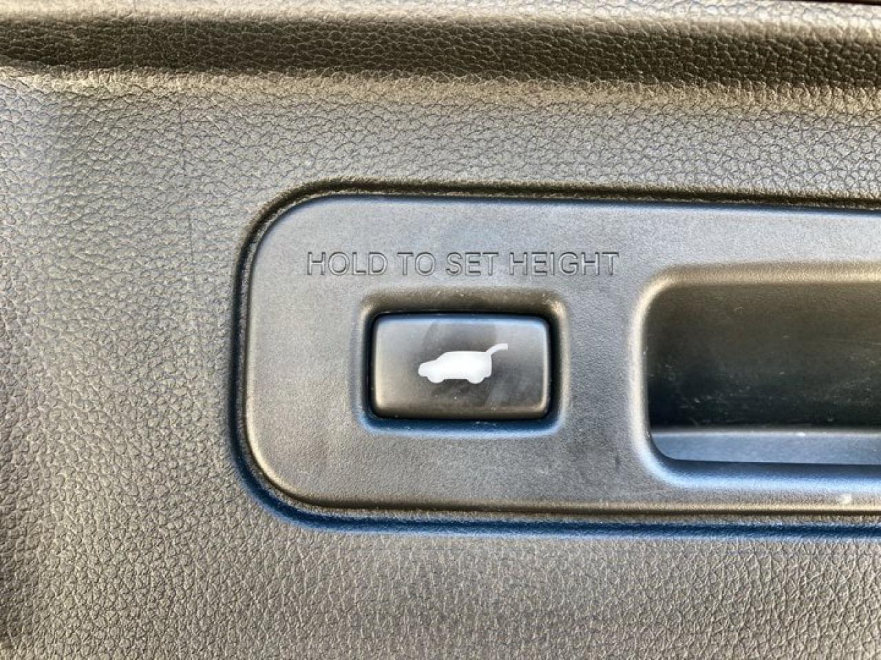 2023 Honda Pilot Touring AWD | No accidents Photo