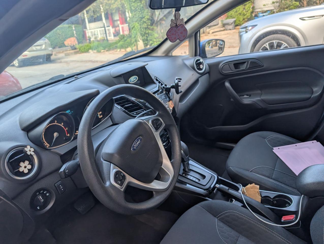 2019 Ford Fiesta SE - Photo #8